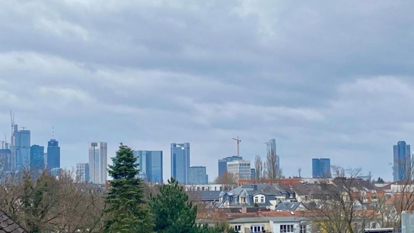 Schoenes Erwachen Im Frankfurter Penthouse فرانكفورت المظهر الخارجي الصورة
