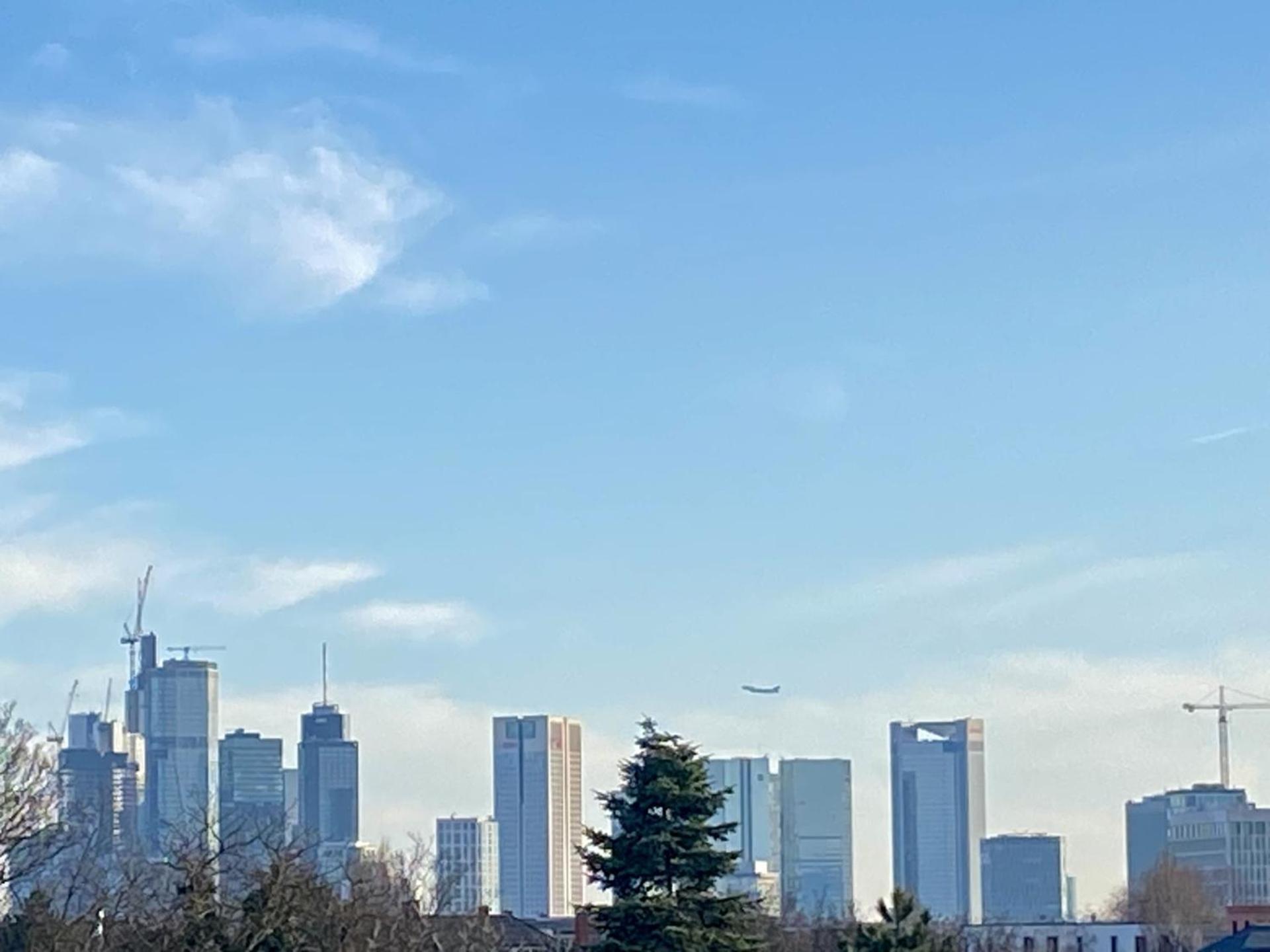 Schoenes Erwachen Im Frankfurter Penthouse فرانكفورت المظهر الخارجي الصورة