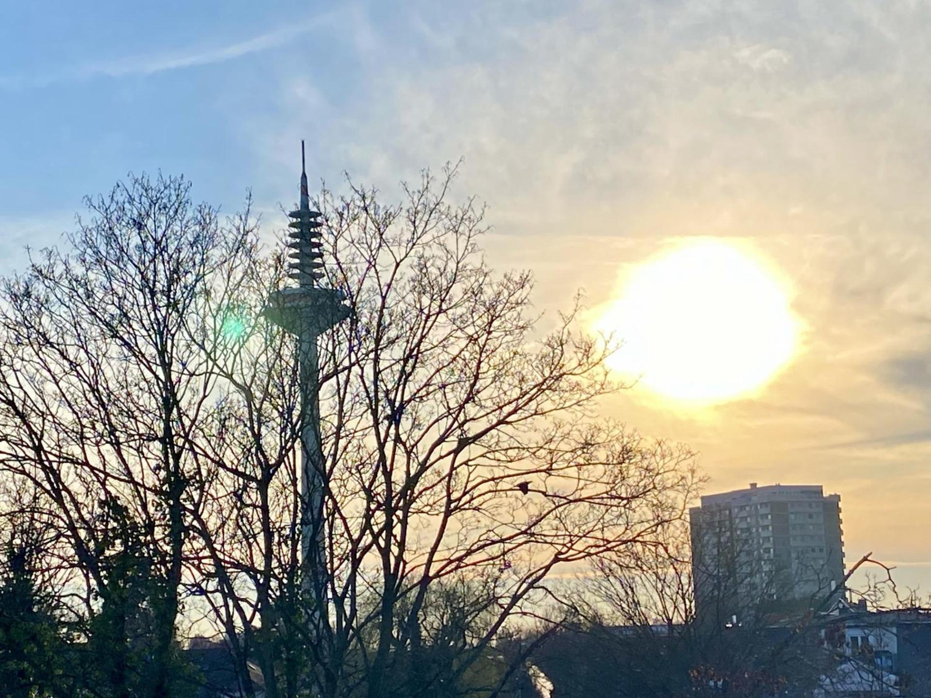 Schoenes Erwachen Im Frankfurter Penthouse فرانكفورت المظهر الخارجي الصورة